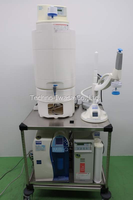 �����������u